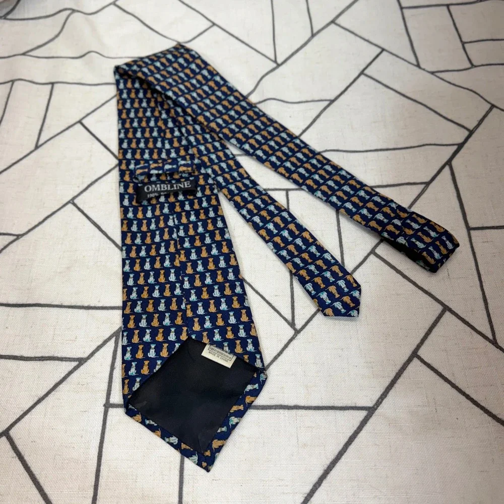 Ombline necktie features